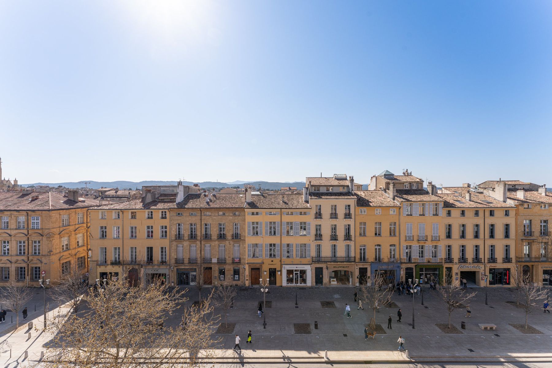 Le cours Mirabeau